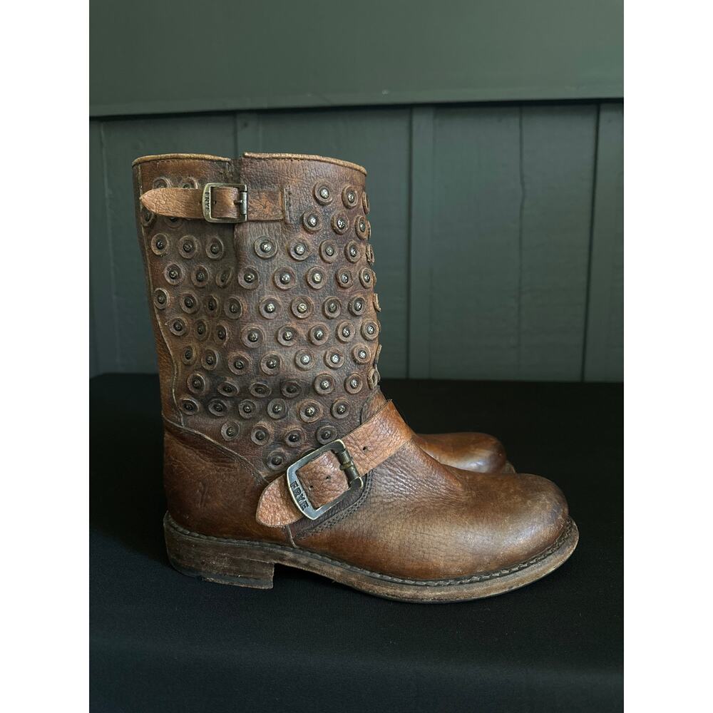 Frye Jenna Disc Short Studded Distressed Brown Leather Boots Size 6.5 B